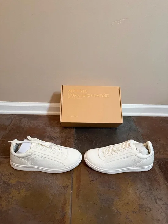 Vivaia White Women's Lace-Up Casual Sneakers - Never Worn, Brand New - Picture 6 of 9